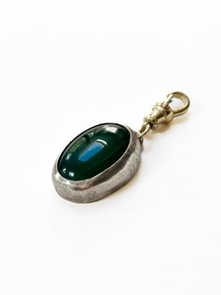Chalcedony Pendant with 9ct Albert Clasp | 4.09g