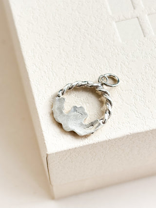 Claddagh Rope Charm | Silver | 18-Inch Fine Chain | 3.32g