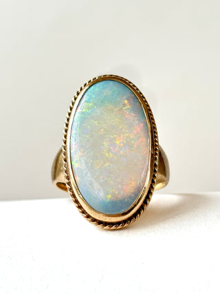 Precious Opal Oval Stone Ring | 9ct Gold | Size O | 6.75g