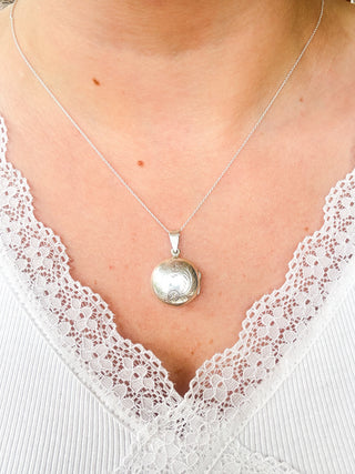Circle Locket  | 925 Silver | 18–20-Inch Silver Chain | 3.82g
