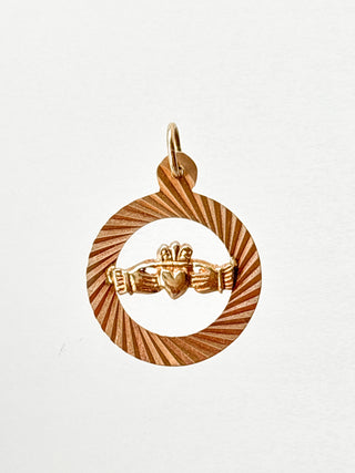 Ridged Circle Claddagh Pendant | 9ct Gold | 1.00g | 18/20Inch Chain, 0.80g