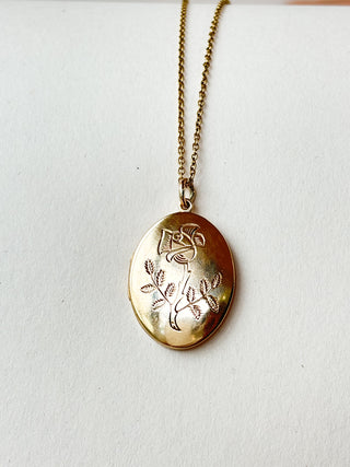 Rose Locket | 9ct Gold | 32mm × 19mm | 5.77g