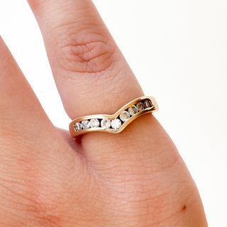 Chunky Chevron Ring | 9ct Gold & CZ | 3.10g | Size J½