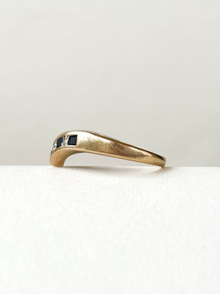 Diamond & Sapphire Chevron Ring | 9ct Gold | Size H½ | 1.76g