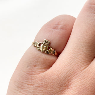 Claddagh Small | 9ct Gold | 0.72g | Size G½