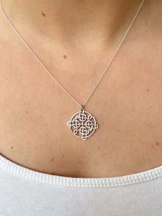 Celtic Circle Pendant | Cable Link Chain | 925 Silver | 18–20-Inch | 2.97g