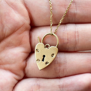 Long Heart Lock (2cm × 3cm, 2.49g) | 9ct Gold | 18" Fine Cable Link Chain