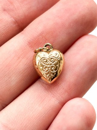 Puffy Engraved Heart Pendant | 9ct Gold | 18-Inch Diamond Anchor Chain | 0.38g