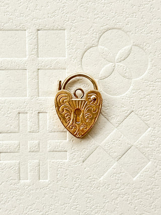 Heart Padlock Pendant Engraved | 9ct Gold | 0.97g | Diamond Chain 18-20in