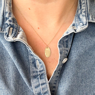 Sun Rise Oval Pendant | 9ct Gold | 1cm x 2cm | 1.78g | 18inch cable link chain 2.92g