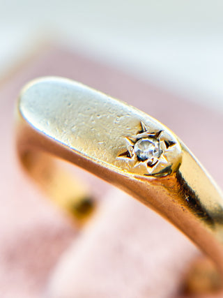 Star CZ Signet Ring | 9ct Gold | Size O½ | 3.40g
