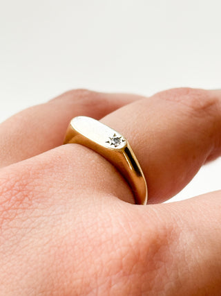 Star CZ Signet Ring | 9ct Gold | Size O½ | 3.40g