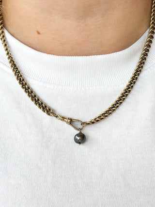 Black Pearl Pendant | 9ct Gold | 0.83g