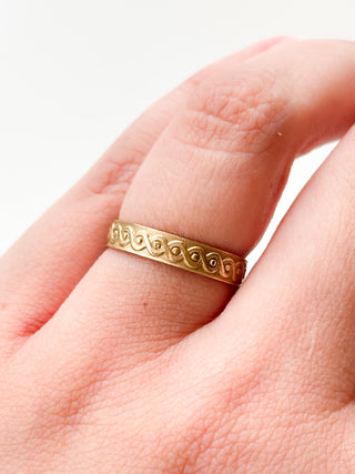 Celtic Wave Band | 10ct Gold | Size O | 2.12g