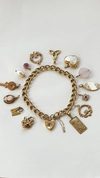Curb Link Charm Bracelet | 9ct Gold | 11.21g