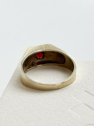 Garnet Star Signet | 9ct Gold|Size R | 4.99g