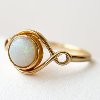 Opal Solitaire Ring | 14ct Gold | Natural Opal | Size M | 1.70g