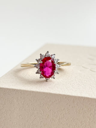 Pink Glass Solitaire Ring | 9ct Gold | Size O | 2.81g