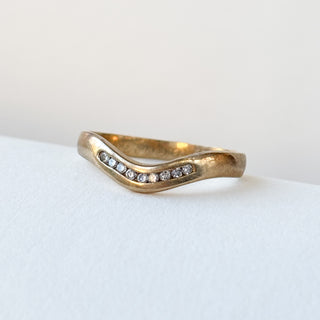 Chevron Diamond Ring | 9ct Gold | 2.05g | Size M