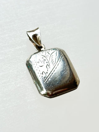Medium Rectangle Locket on Silver Chain | 925 Silver | 18–20-Inch | 4.48g
