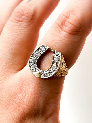 CZ Horseshoe Ring | 9ct Gold | Size S | 5.75g