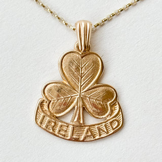 Ireland Shamrock Charm | 9ct Gold | 18 inch fine cable link chain | 3.5g