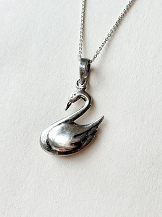 Swan Charm | Sterling Silver | 1.51g | 30mm x 14mm