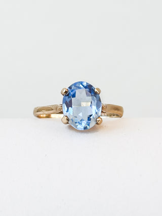 Blue Glass Oval Solitaire Ring | 9ct Gold | Size O | 2.52g