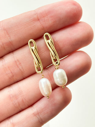 Twisted Bar Pearl Drop Earrings | 9ct Gold | 4.35g | 3cm