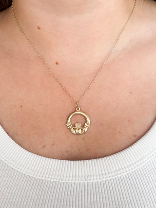 Heavy Claddagh Pendant | 9ct Gold | 18-Inch Fine Cable Link Chain | 3.84g