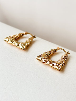 Square Hoop Earrings | 9ct Gold | 20mm × 18mm | 1.41g