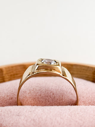 Cz Starburst Signet | 9ct Gold | Size P1/2 | 3.37g