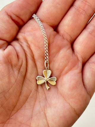 Shamrock Pendant | Silver | 18-Inch Fine Cable Link Chain | Total 3.29g (Pendant 1.30g)