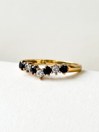 CZ & Synthetic Sapphire Chevron Ring | 9ct Gold | Size N | 1.46g