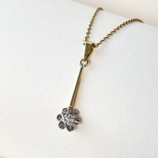Diamond Flower Pendant (3cm, 0.85g) | 14ct Gold | 18" Fine Cable Link Chain