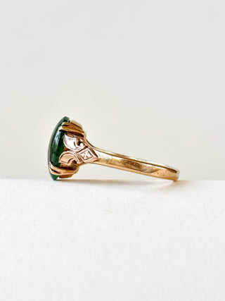 Oval Nephrite Jade Ring | 9ct Gold | 3.01g | Size M