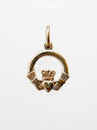 Small Claddagh Pendant | 9ct Gold | 18-Inch Fine Diamond Anchor Chain | 0.56g
