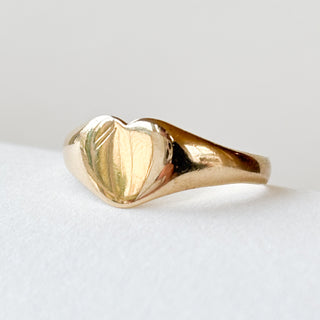Heart Signet Ring | 9ct Gold | Size O½ | 1.31g