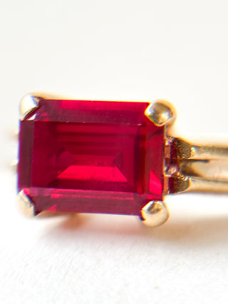 Synthetic Ruby East-West Ring | 9ct Gold | Size L | 2.73g