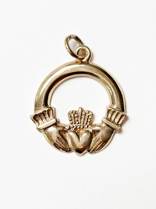 Heavy Claddagh Pendant | 9ct Gold | 18-Inch Fine Cable Link Chain | 3.84g
