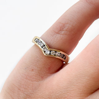 Chunky Chevron Ring | 9ct Gold & CZ | 3.10g | Size J½