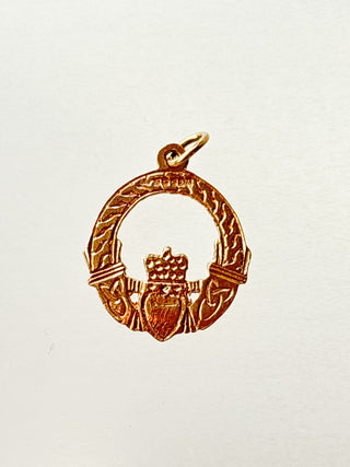 Reversible Claddagh Pendant | 9ct Gold | 1.96g | 18/20Inch Chain, 0.80g