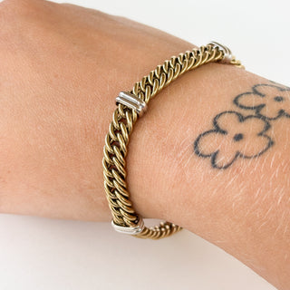 Curb Bracelet with Bolt Clasp Cabochon Sapphire| 9ct Gold | 19.5cm | 31.6g