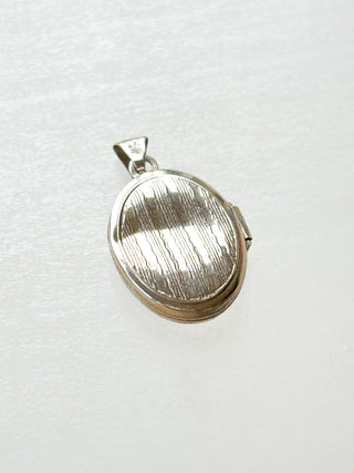 Oval Locket | 925 Silver | 18in - 20in Silver Chain | 3.08g