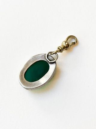 Chalcedony Pendant with 9ct Albert Clasp | 4.09g