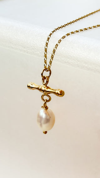 T-Bar Pendant with Pearl | 9ct Gold | 18-Inch Fine Cable Link Chain | 1.12g