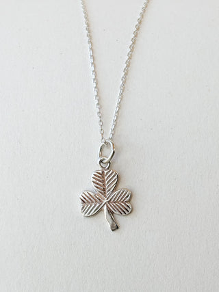 Engraved Shamrock Pendant | Sterling Silver | 1.23g | 18/20Inch Chain, 1.50g