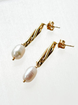 Twisted Bar Pearl Drop Earrings | 9ct Gold | 4.35g | 3cm
