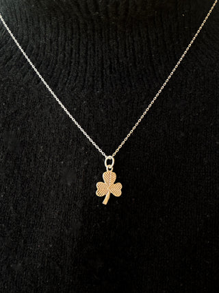Engraved Shamrock Pendant | Sterling Silver | 1.23g | 18/20Inch Chain, 1.50g