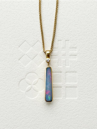 Diamond & Natural Opal Bezel Set Pendant | 18ct Gold | 18-Inch Curb Link Chain | 3cm